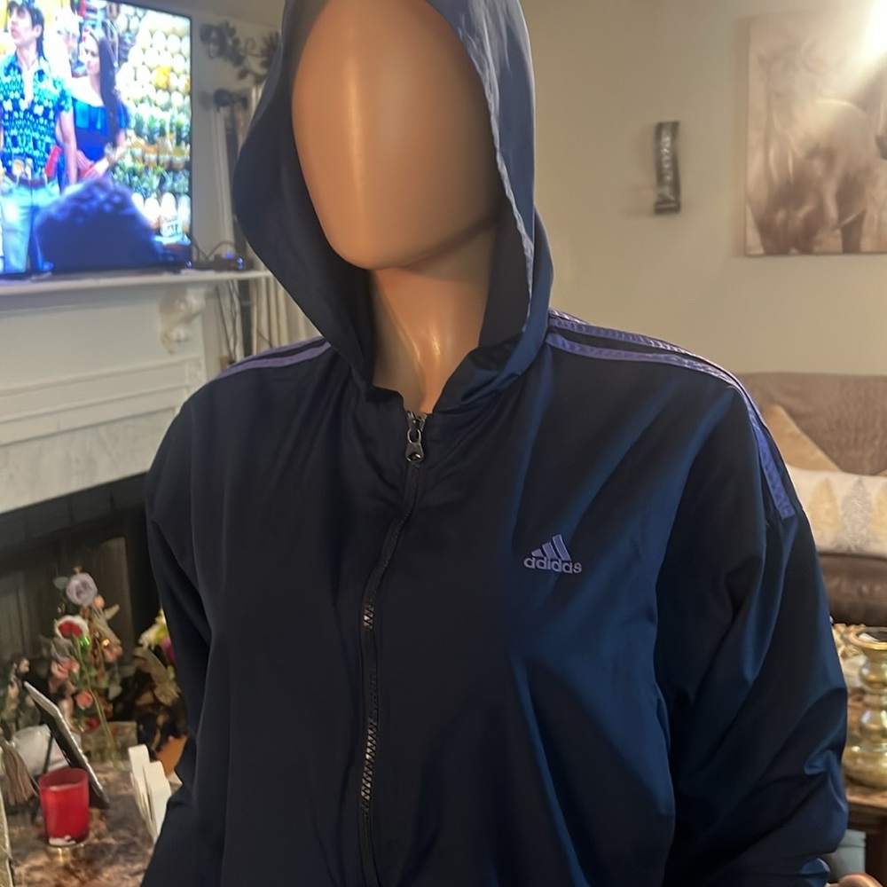 Adidas 🤩 - Picture 2 of 5